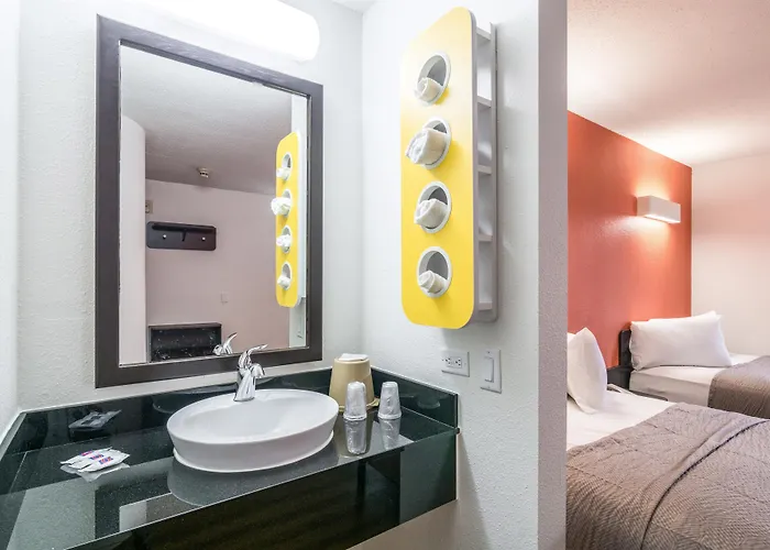 Hotel 6-harvey, Il 4*